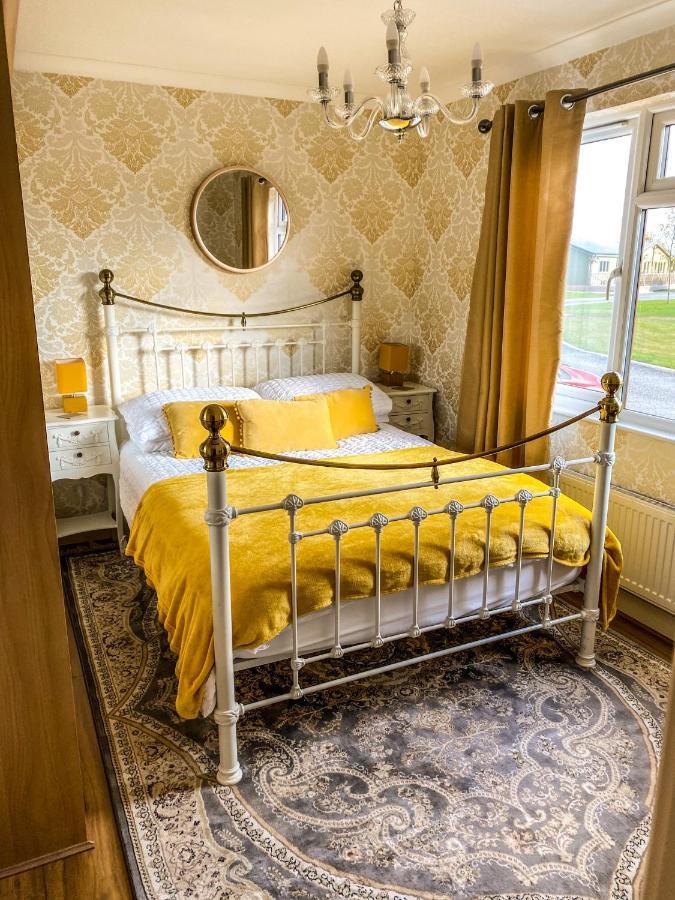 Immaculate 3-Bedroom Private Lodge Near 约克 外观 照片